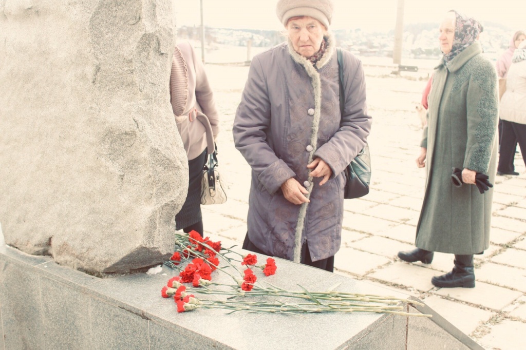 HOhlISJPb6I.jpg