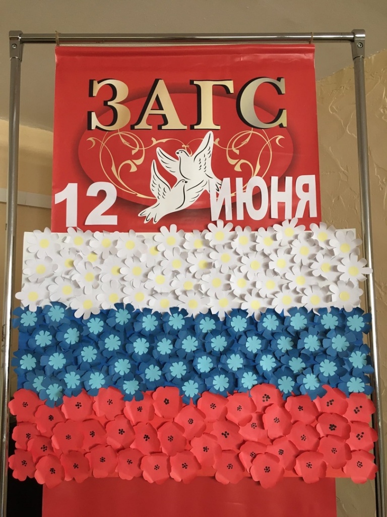 YUQc-50DRZM.jpg