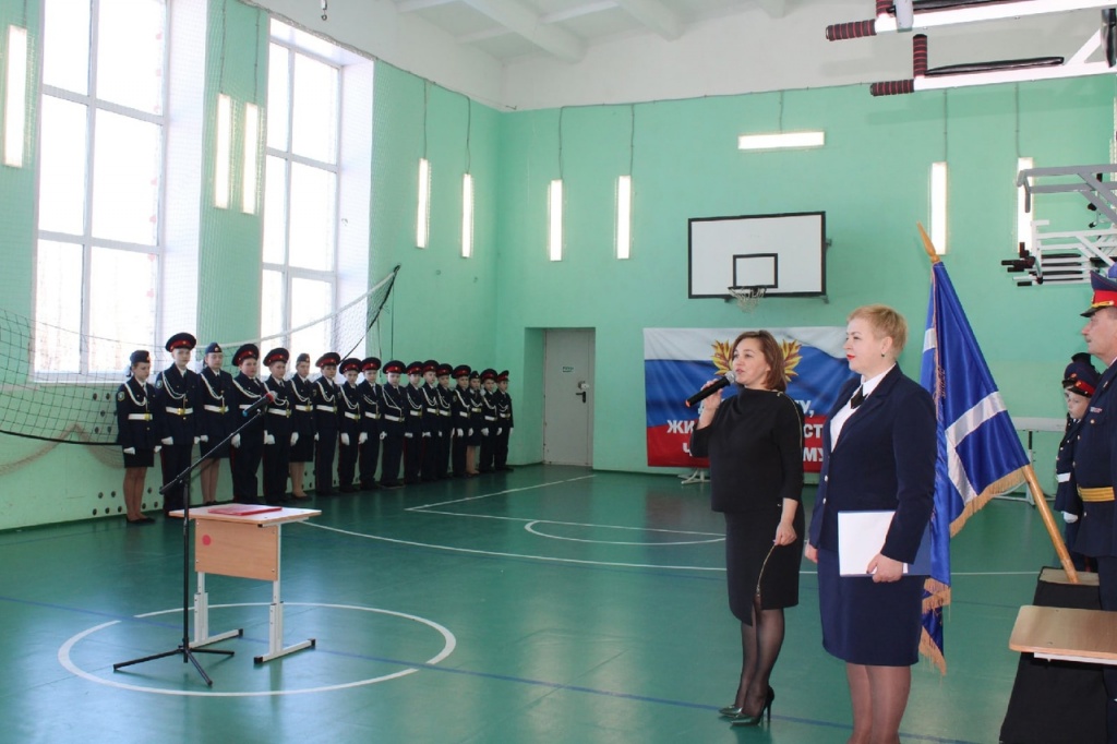 8vJurJu87Is.jpg